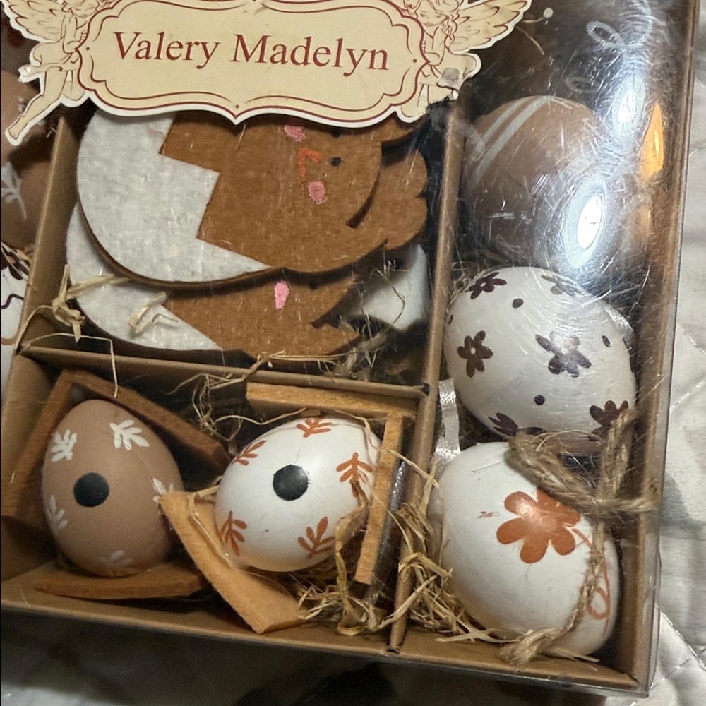 Brown and White Easter Egg Decor Set - Picture 3 of 6